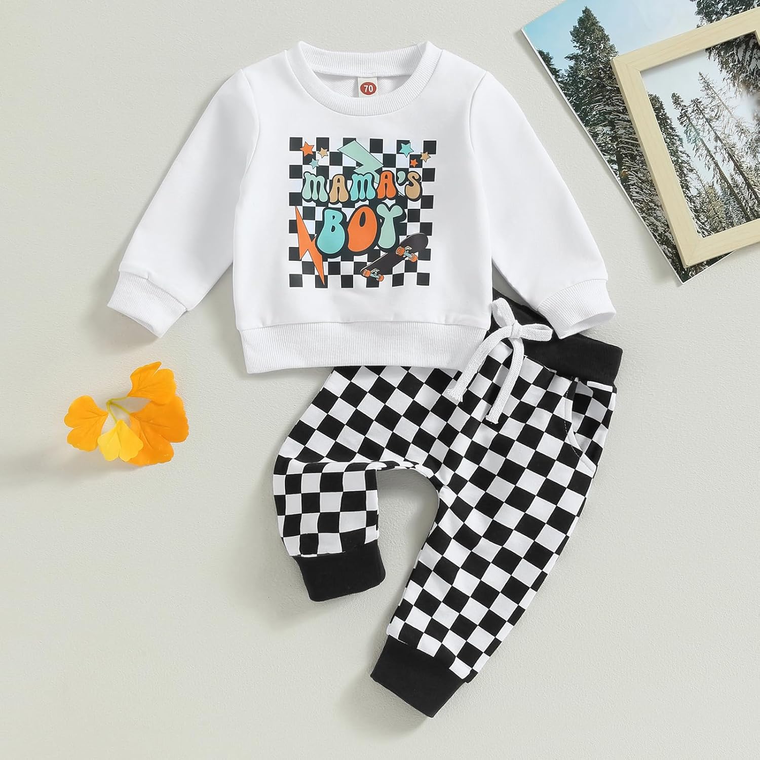 Stylish printed sweatshirt set from Karwuiio for baby boys and girls