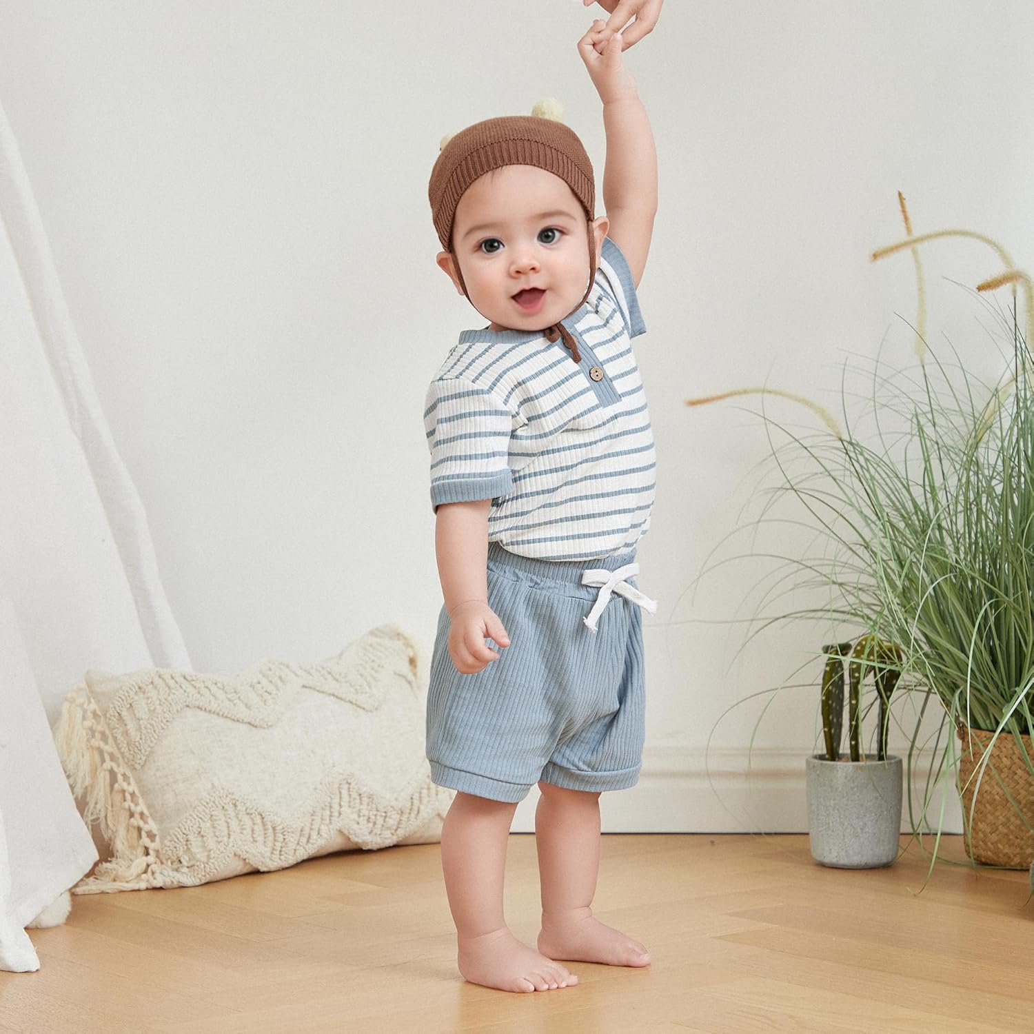 Adorable 2-Piece Romper Set for Baby