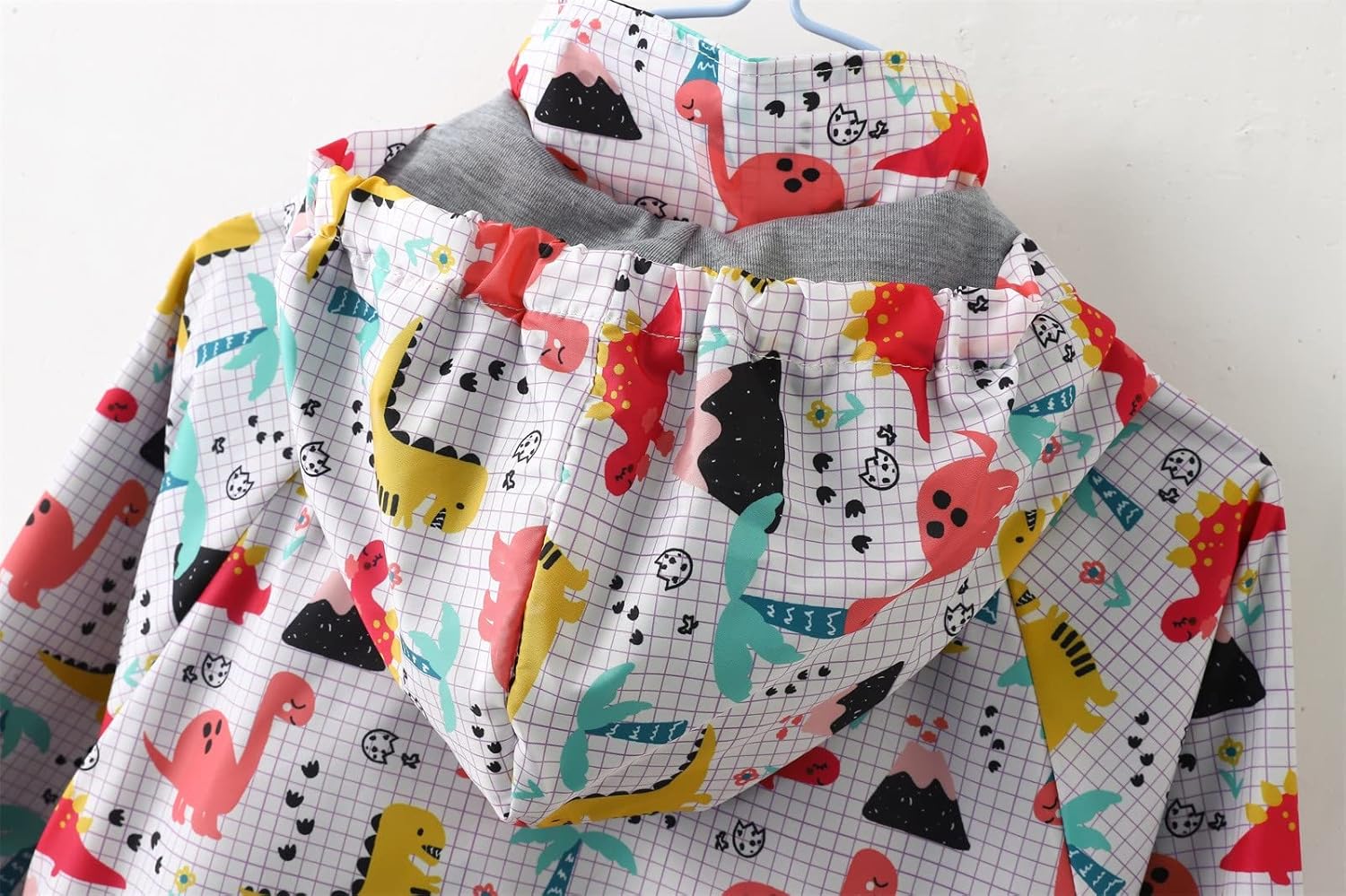 EnJoCho Girls Fall-Proof Water-Resistant Hooded Rain Jacket Cartoon Print